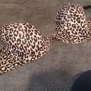 38DD Victoria Secrets Bra